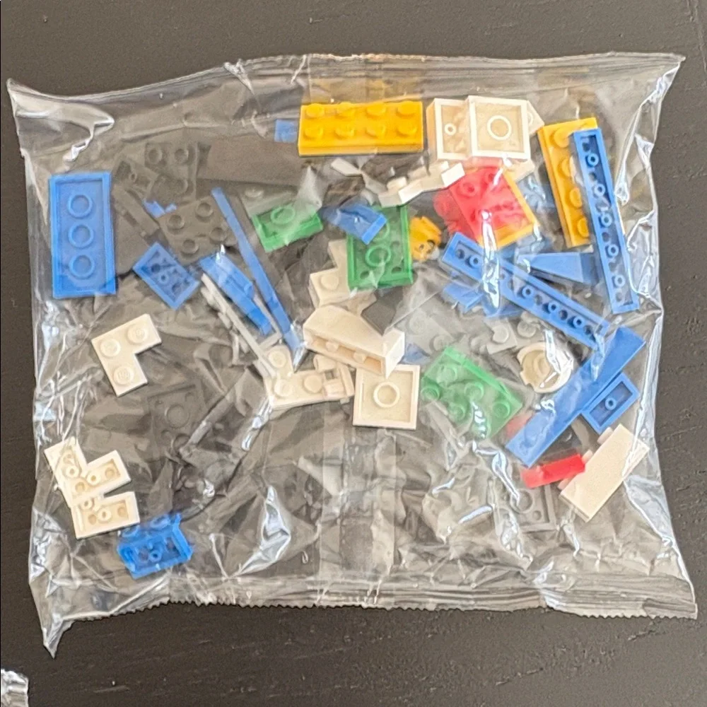 LEGO Speed Champions Ford Mustang GT - Blue and White - Picture 7 of 9